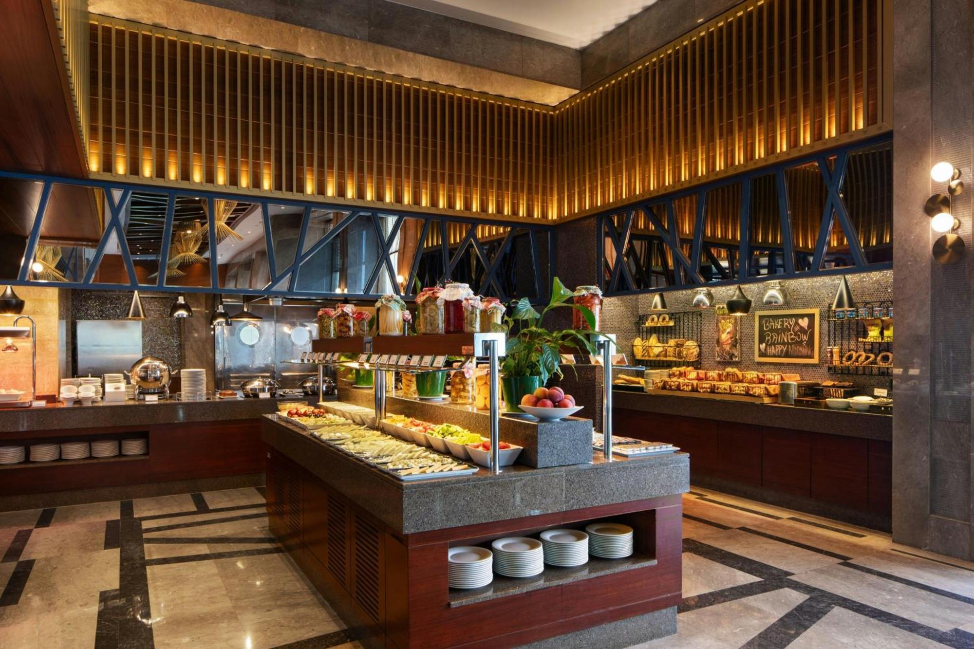 シェラトン ブルサ ホテル エクステリア 写真 The buffet at the hotel