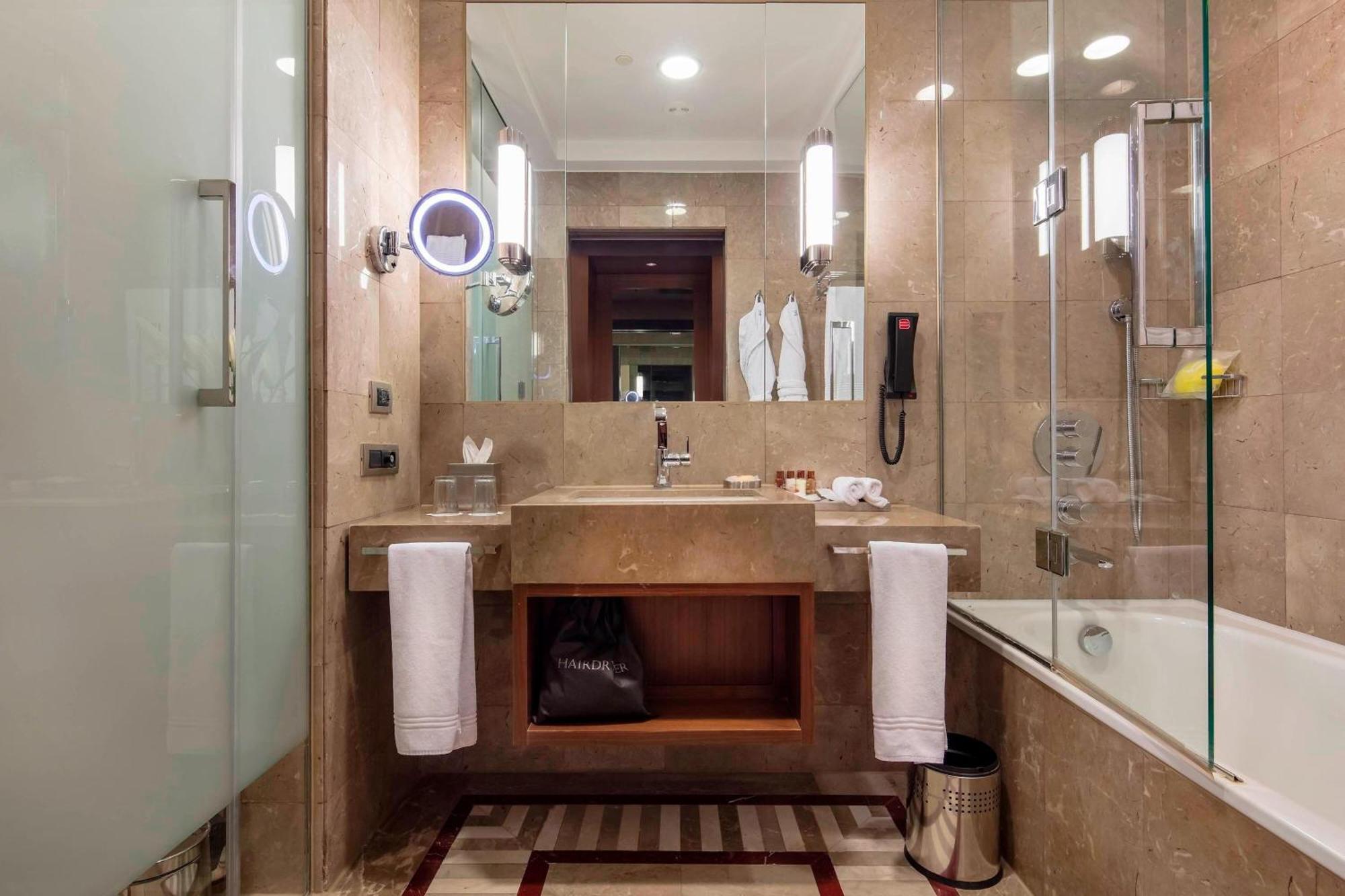 シェラトン ブルサ ホテル エクステリア 写真 Bathroom